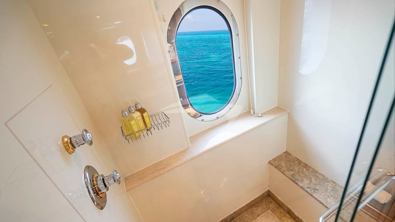 Double Cabin Bathroom