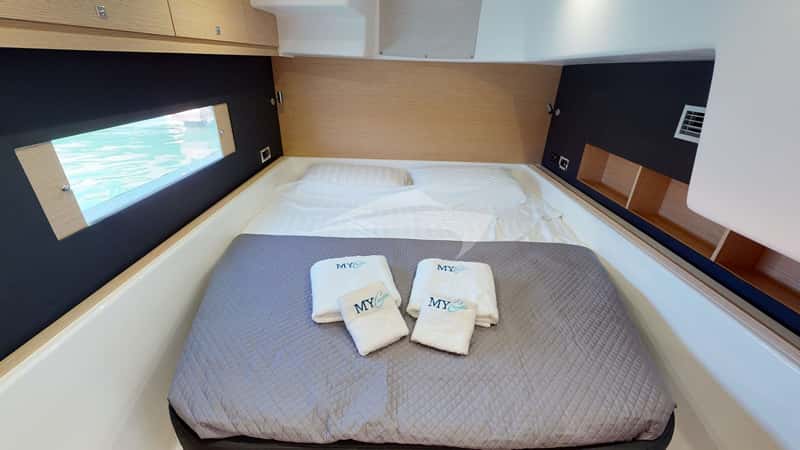 VITTORIA 15m sailing yacht charter, photo 5