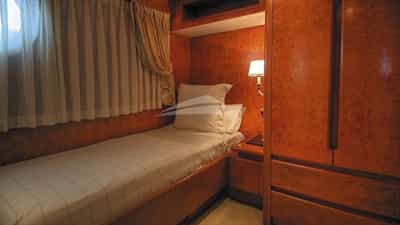 Guest cabin