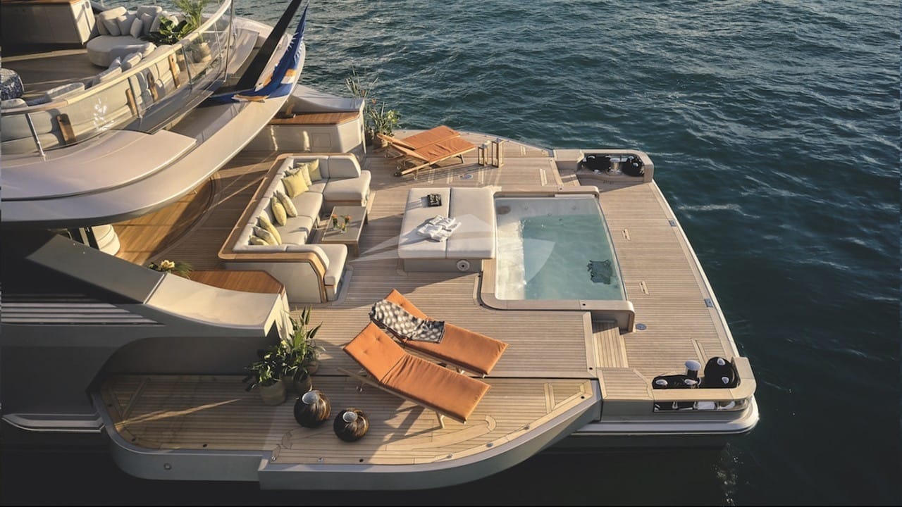 Beach Club with Pool