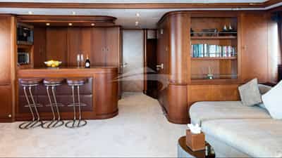 Salon Bar