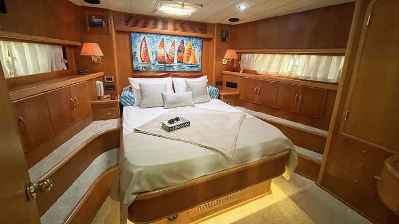 SIROCCO 21m motor yacht charter, photo 7