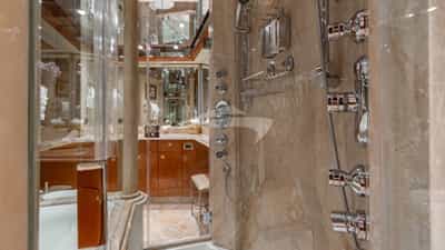 Owner's Bath