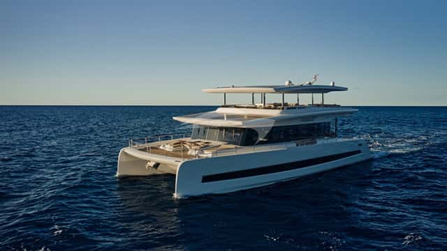 ATRAVERSIA yacht charter photo 4