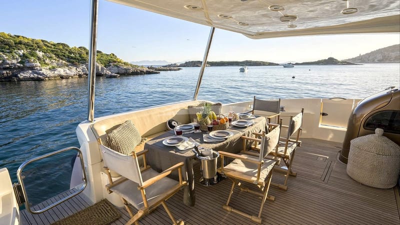 Deck Dining