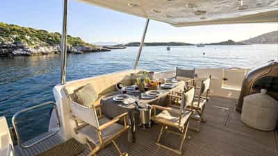 Deck Dining