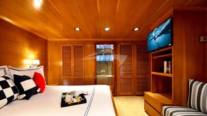 SOMETHING COOL 46m motor yacht charter, photo 11