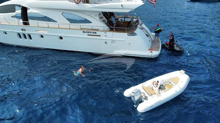 MINERVA 25m motor yacht charter, photo 5
