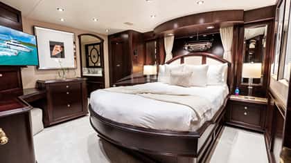 EALU 40m motor yacht charter, photo 10