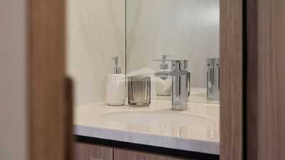 Guest Bath 3