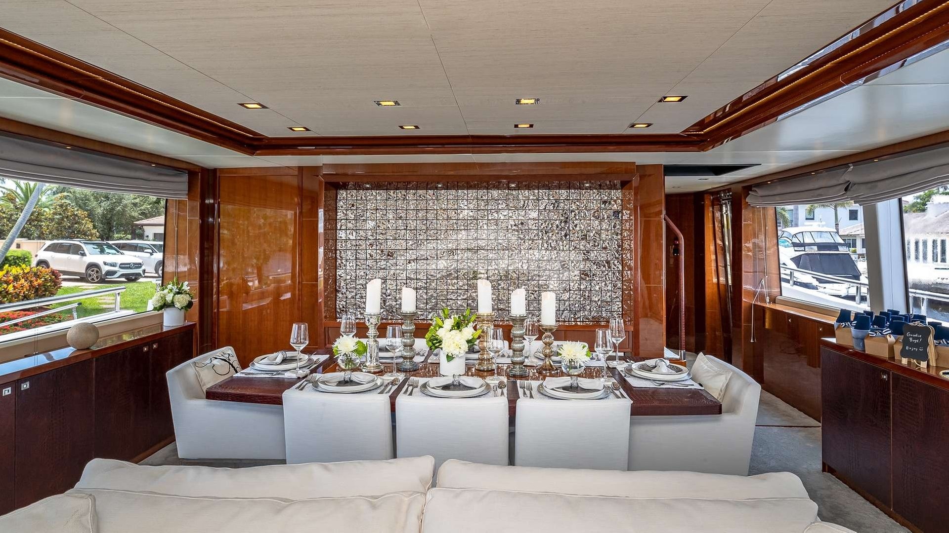 Formal Dining