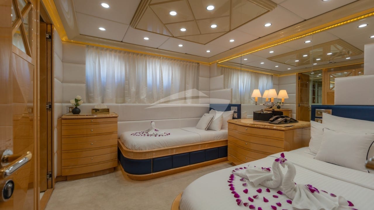 Guest twin stateroom