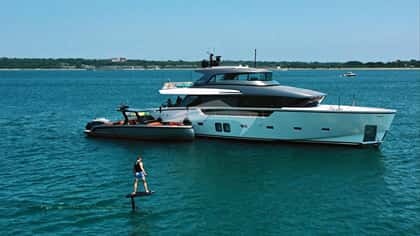 NO TIME TO DIE 27m motor yacht charter, photo 12