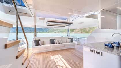 VOYAGER 28m motor yacht charter, photo 12