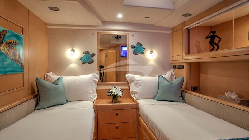 DAMA DE NOCHE 25m sailing yacht charter, photo 8