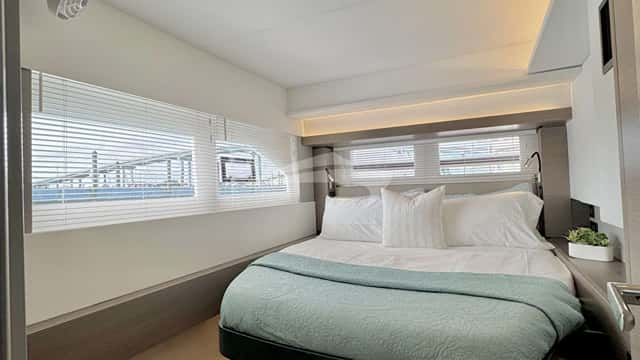 BRU SEA yacht charter photo 4