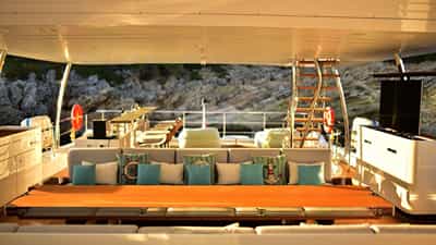 Flybridge Dining