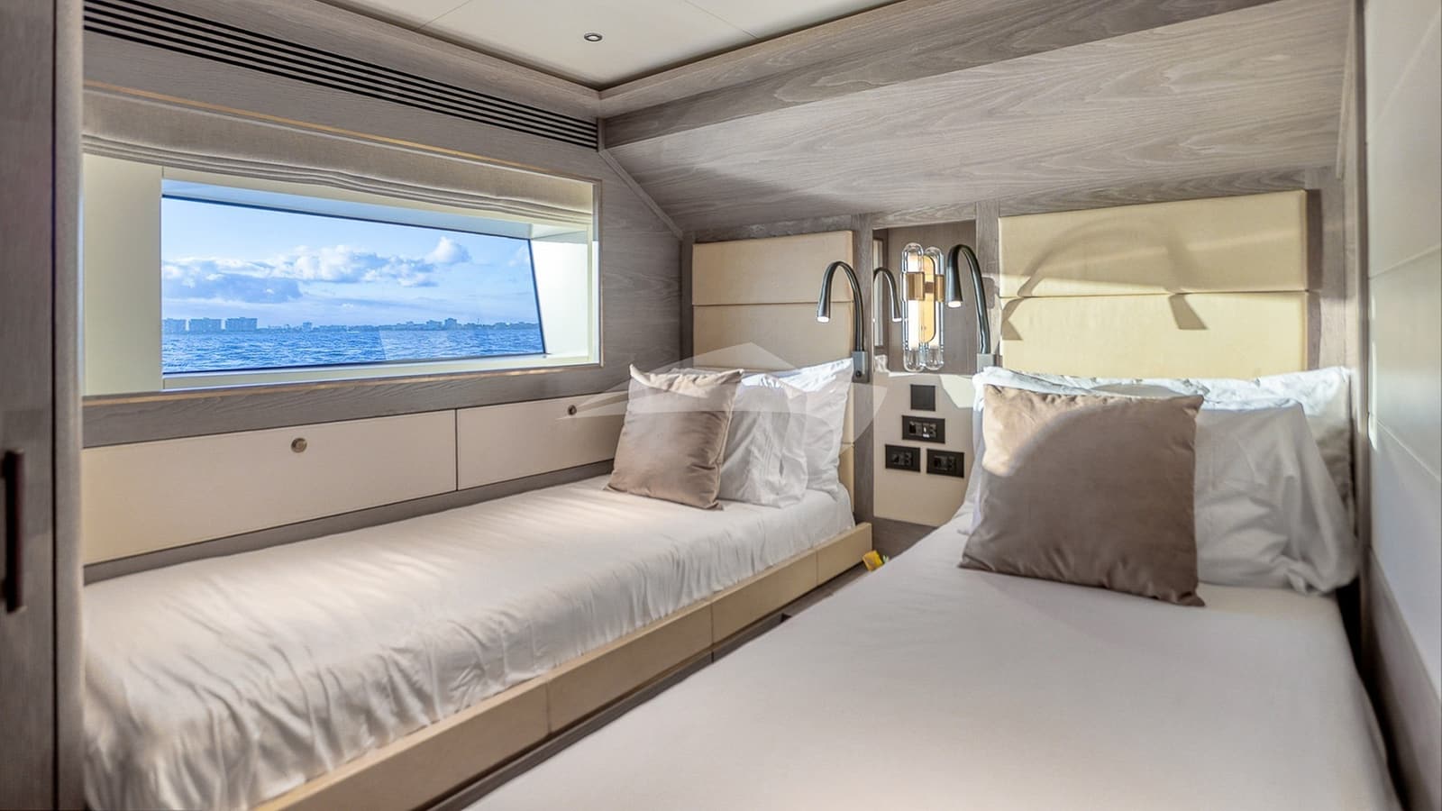 SAINT, photo from the yacht portfolio 22