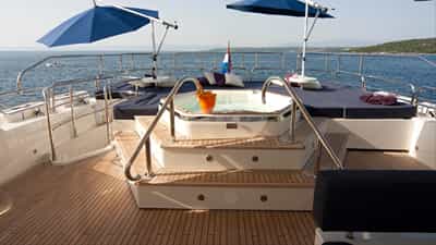 Sundeck and Jacuzzi