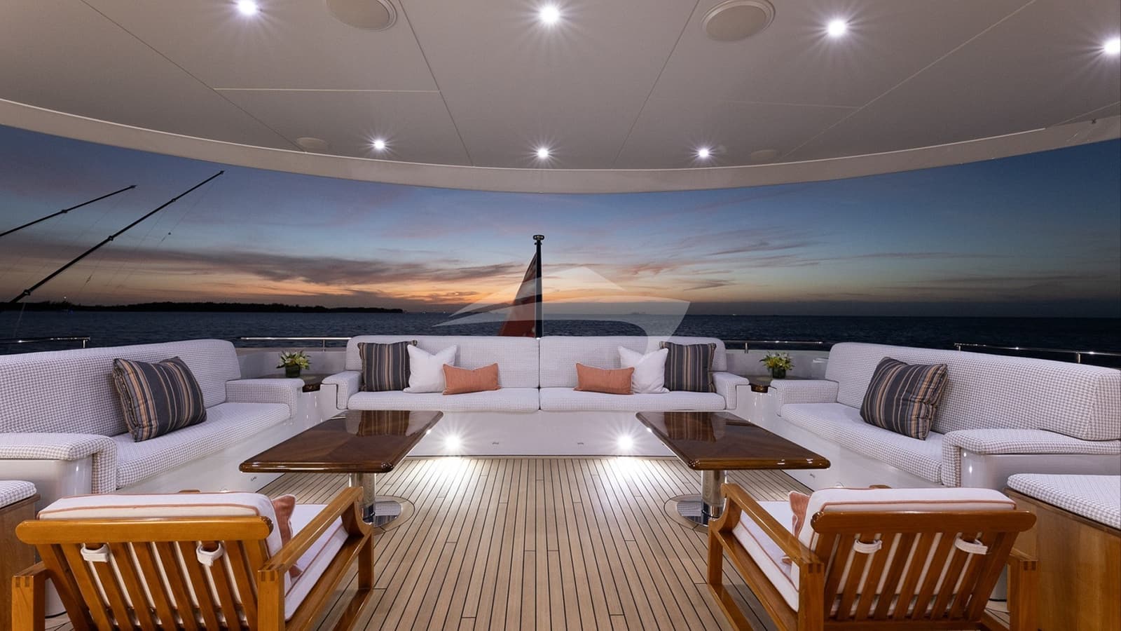 SOUTH, Aufnahme aus dem Yachtportfolio 18