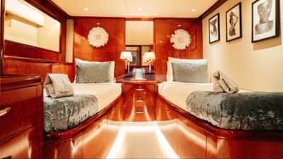 THANDEKA - VIP Cabin