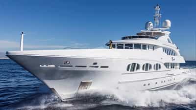 Bow underway