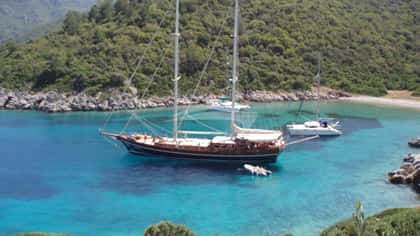 ZEPHYRIA II 32m motor yacht charter, photo 10