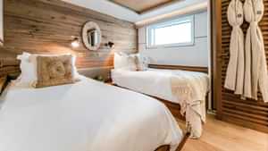 Twin Cabin
