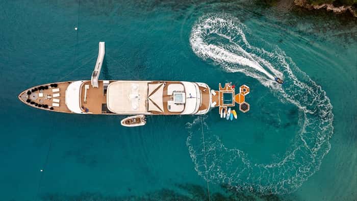 CRISTAL 49m motor yacht charter, photo 5