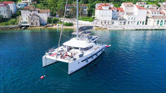 NAMASTE OF BALI 17m sailing yacht charter, photo 3