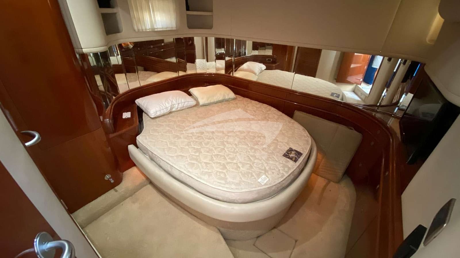 INDULGENCE 24/7, photo from the yacht portfolio 4