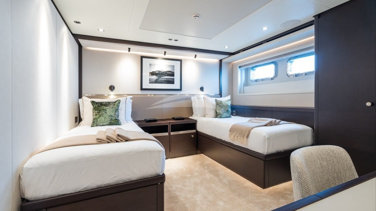 Convertible twin - double stateroom