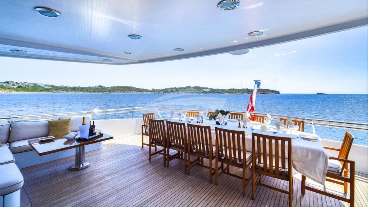 Aft Deck Dining