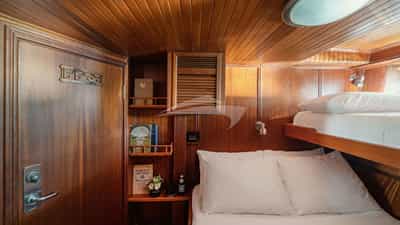 Guest Cabin with Pullman