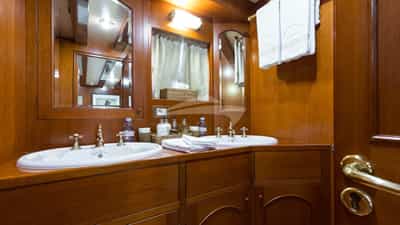 En suite Bathroom