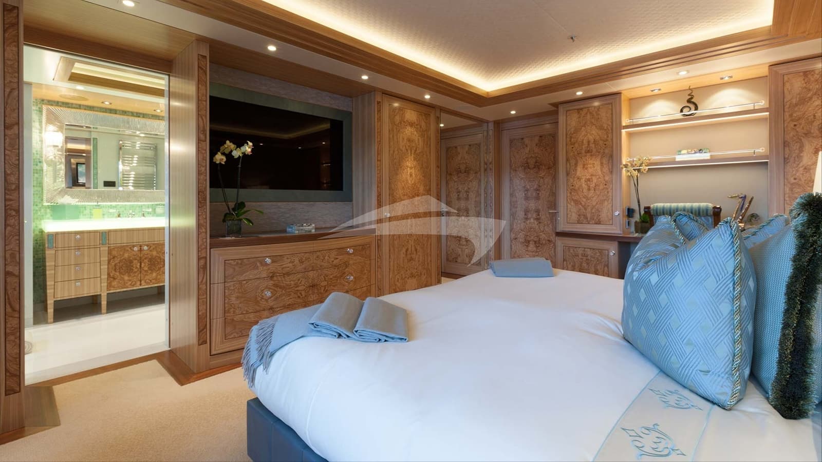SOLANDGE, photo from the yacht portfolio 12