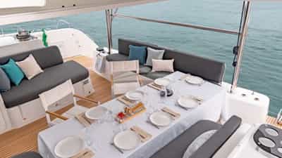 Cockpit dining area
