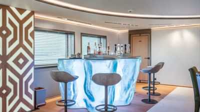Main saloon ice bar