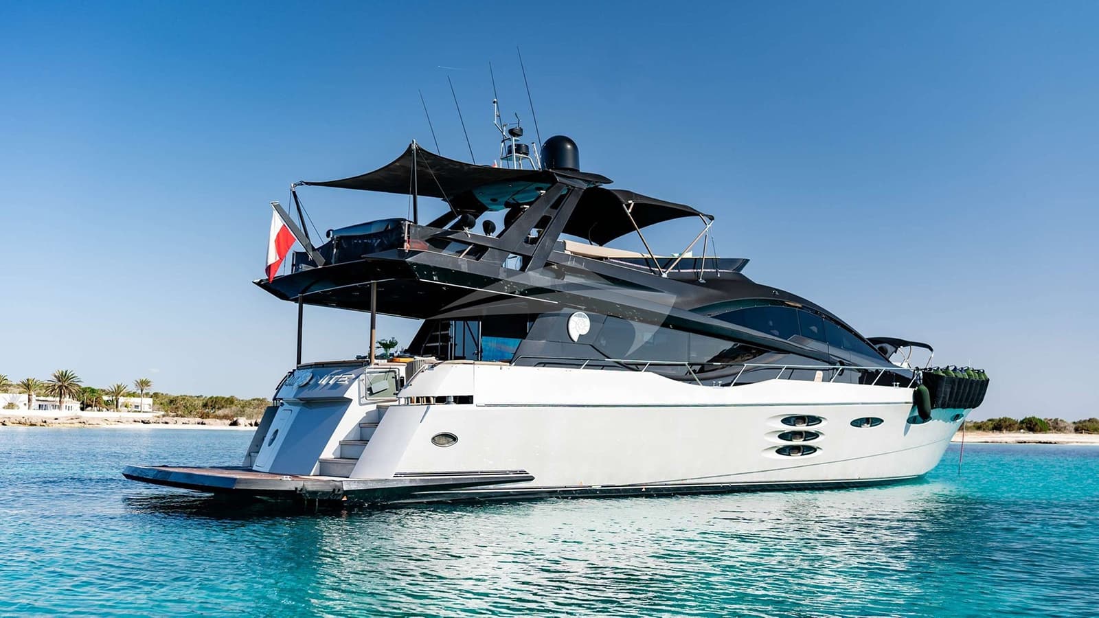 AMMONITE, photo from the yacht portfolio 10