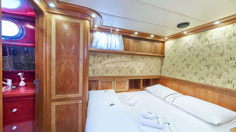 LOTUS 27m motor yacht charter, photo 10