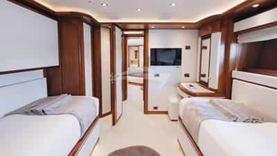 Twin Cabin