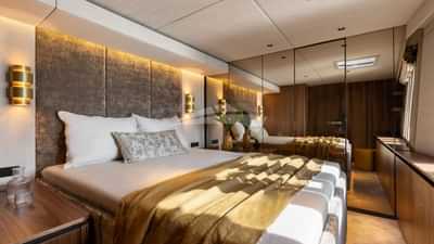 Guest cabin