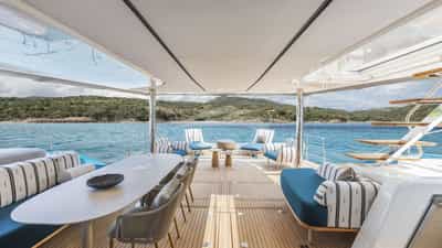 Lagoon Eighty2 sistership