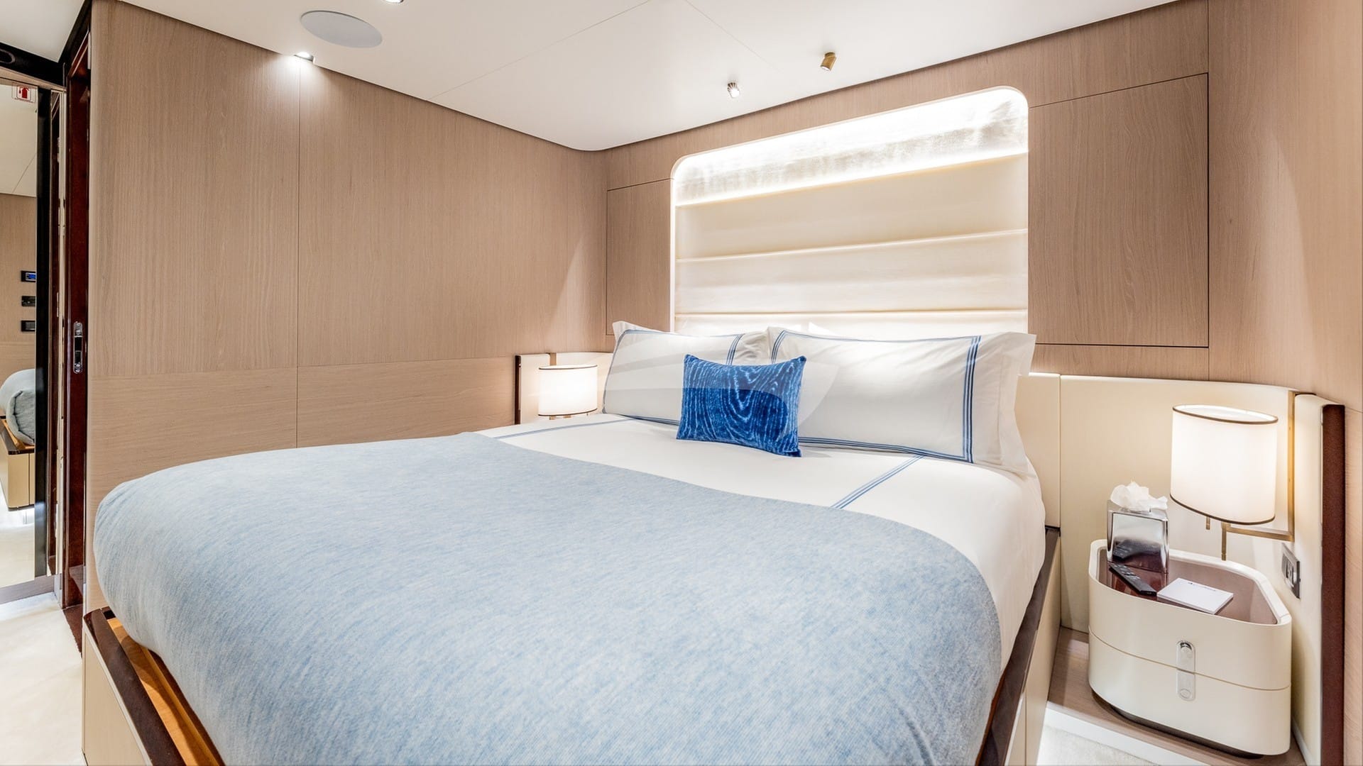 Guest Stateroom, Port Queen