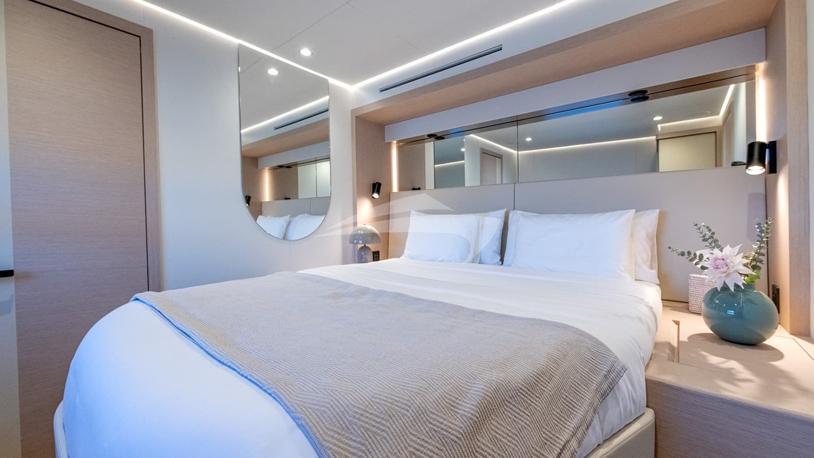 WINDKIND, photo from the yacht portfolio 23
