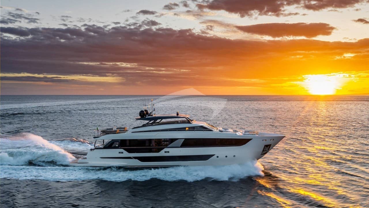 EPIC, Motor yacht, 30.5 m