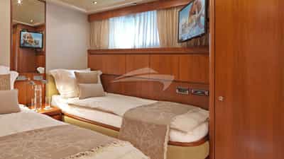 Twin Cabin