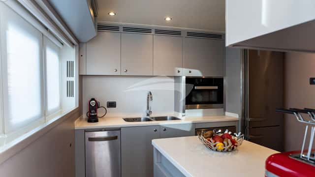 GRANIL yacht charter photo 5