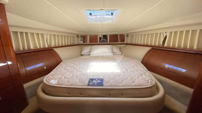 INDULGENCE 24/7 17m motor yacht charter, photo 6