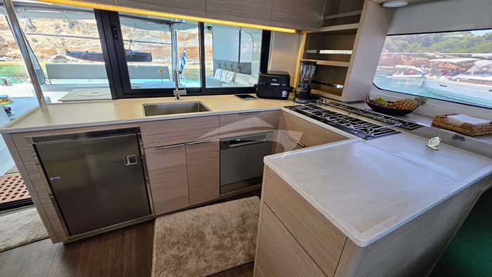 ZALINA 14m sailing yacht charter, photo 2